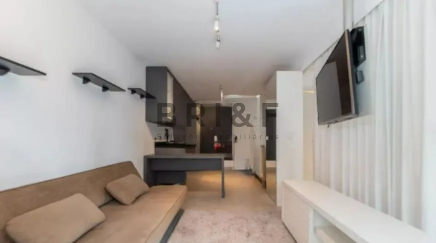 Foto 1 de Apartamento com 1 Quarto para alugar, 45m² em Campo Belo, São Paulo