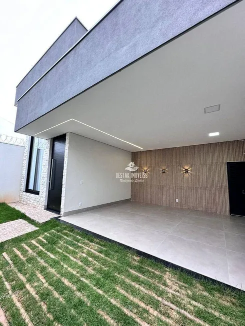 Foto 1 de Casa com 3 Quartos à venda, 167m² em Jardim Botânico, Uberlândia
