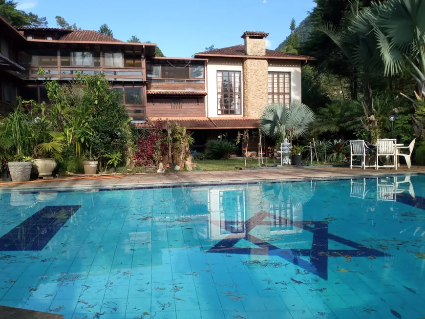 Foto 1 de Casa de Condomínio com 7 Quartos à venda, 1140m² em Carlos Guinle, Teresópolis