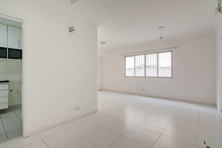 Foto 1 de Apartamento com 3 Quartos para alugar, 84m² em Moema, São Paulo