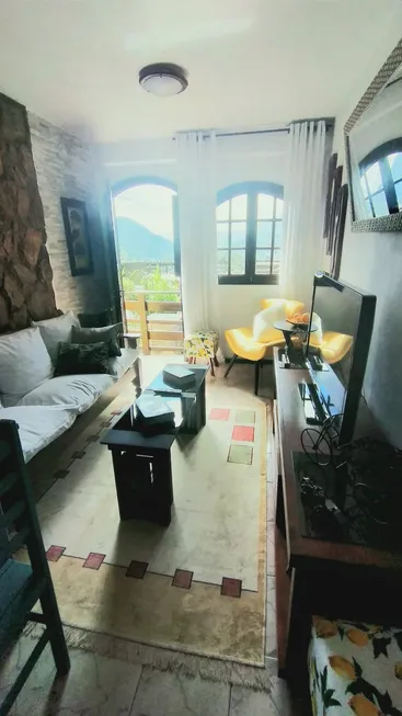 Foto 1 de Casa com 2 Quartos à venda, 91m² em Alto da Serra, Petrópolis