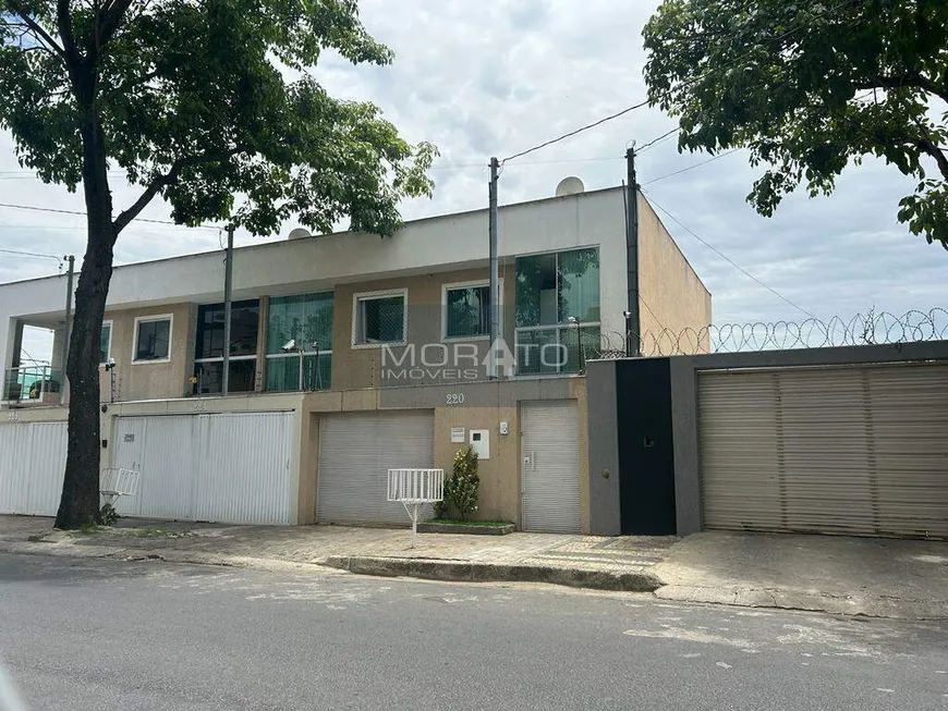 Foto 1 de Casa com 3 Quartos à venda, 110m² em Cabral, Contagem