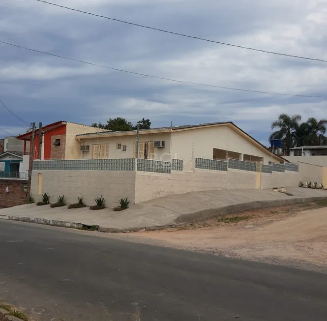 Foto 1 de Casa com 2 Quartos à venda, 102m² em Cecilia, Viamão