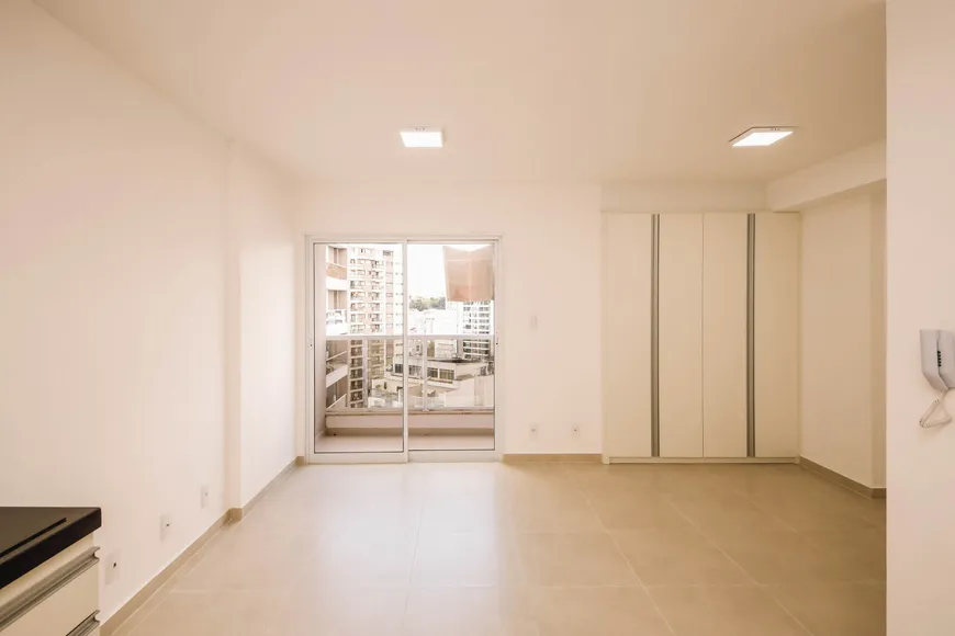 Foto 1 de Apartamento com 1 Quarto para alugar, 31m² em Centro, Juiz de Fora