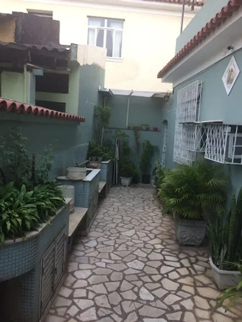 Foto 1 de Casa com 2 Quartos à venda, 67m² em Penha, Rio de Janeiro