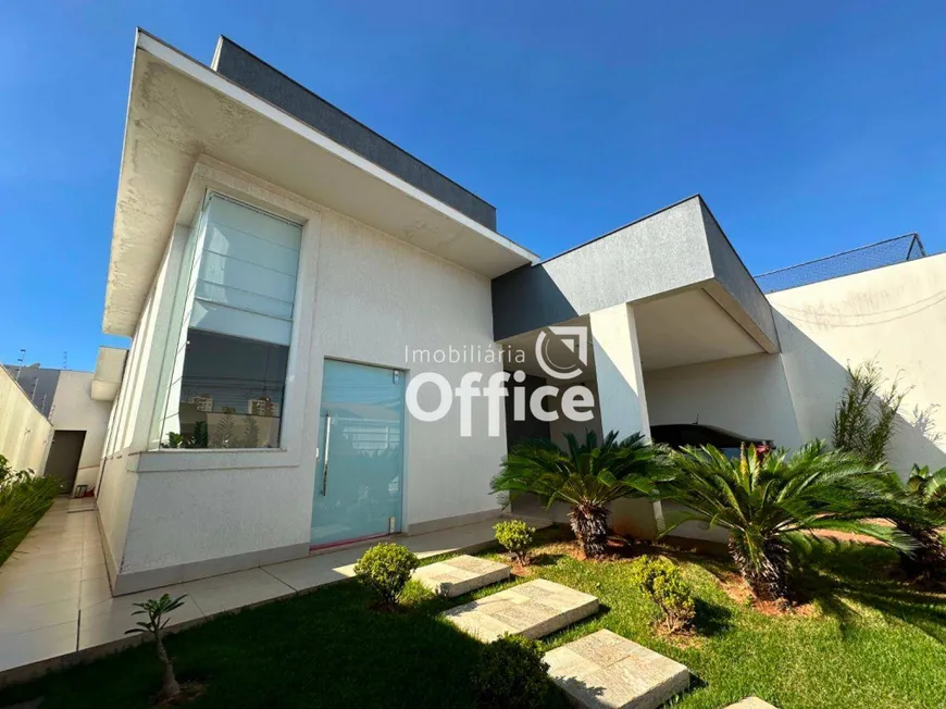 Foto 1 de Casa com 4 Quartos à venda, 320m² em Vila Santa Isabel, Anápolis