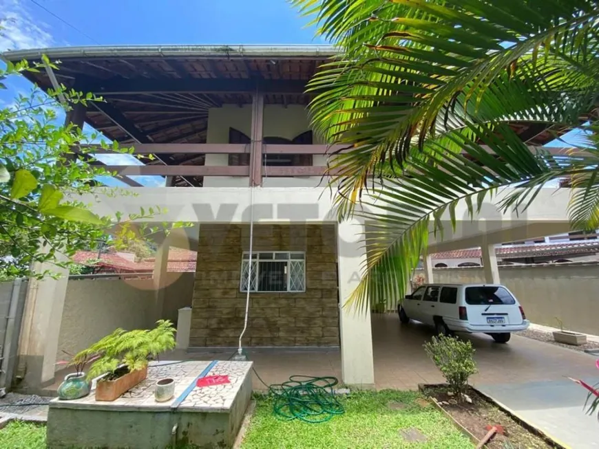 Foto 1 de Sobrado com 4 Quartos à venda, 315m² em Porto Novo, Caraguatatuba