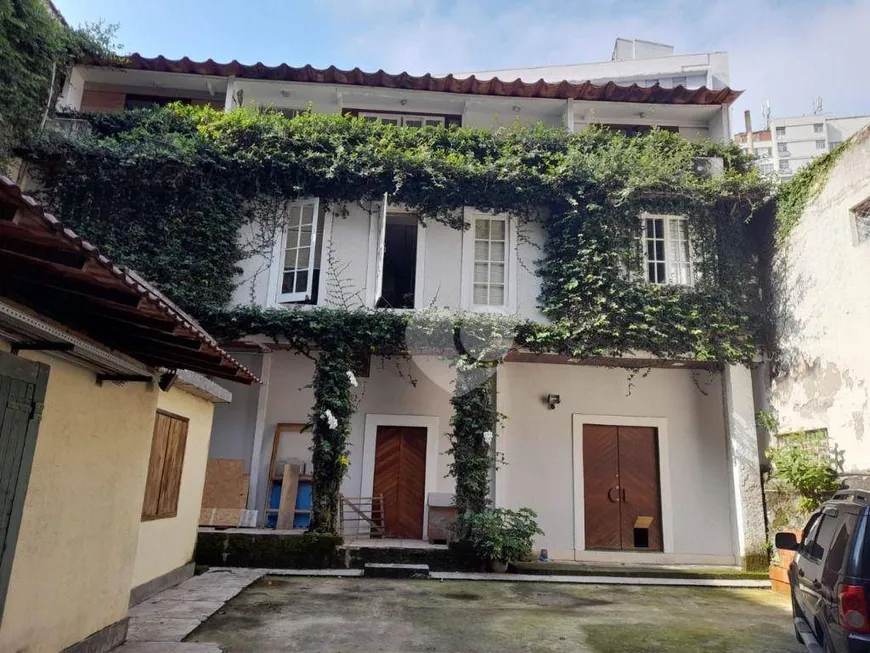 Foto 1 de Casa com 3 Quartos à venda, 315m² em Laranjeiras, Rio de Janeiro