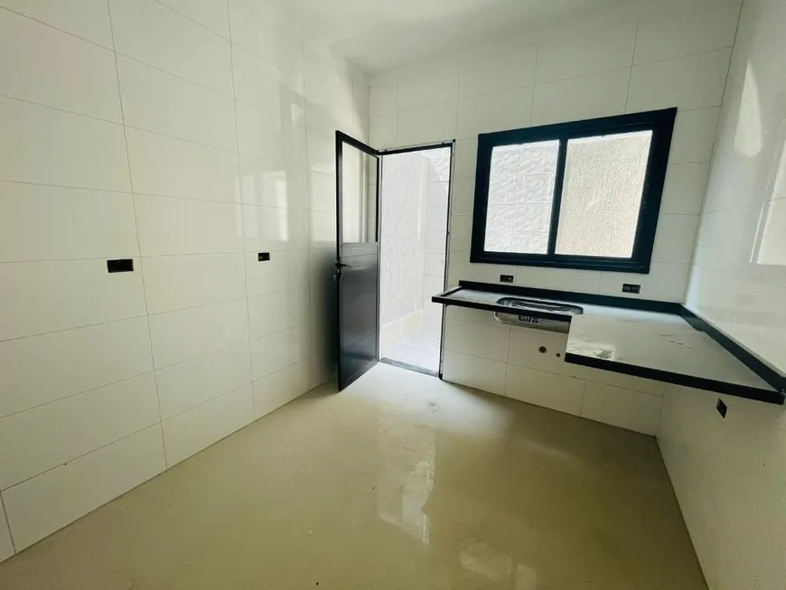 Foto 1 de Casa de Condomínio com 2 Quartos à venda, 55m² em Tude Bastos, Praia Grande