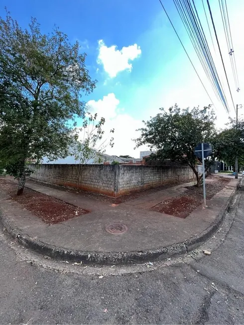 Foto 1 de Lote/Terreno à venda, 451m² em Jardim Paulista III, Maringá