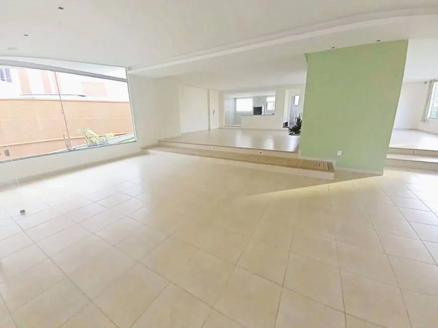 Foto 1 de Casa com 6 Quartos à venda, 399m² em Vila Paris, Belo Horizonte