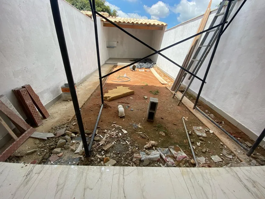 Foto 1 de Casa com 2 Quartos à venda, 100m² em Nacional, Contagem