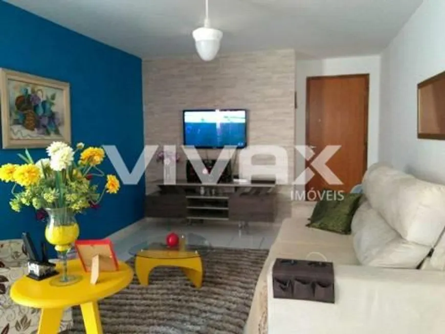 Foto 1 de Apartamento com 3 Quartos à venda, 74m² em Cascadura, Rio de Janeiro