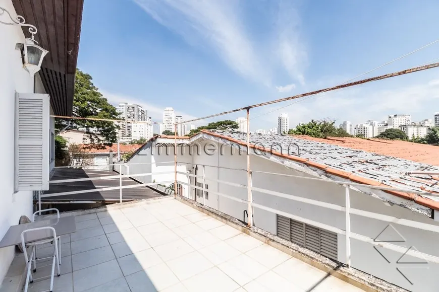 Foto 1 de Casa com 4 Quartos à venda, 143m² em Campo Belo, São Paulo