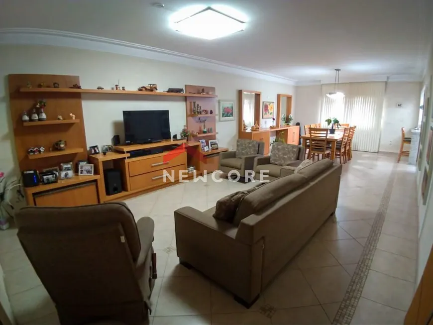 Foto 1 de Casa com 3 Quartos à venda, 236m² em Planalto, São Bernardo do Campo