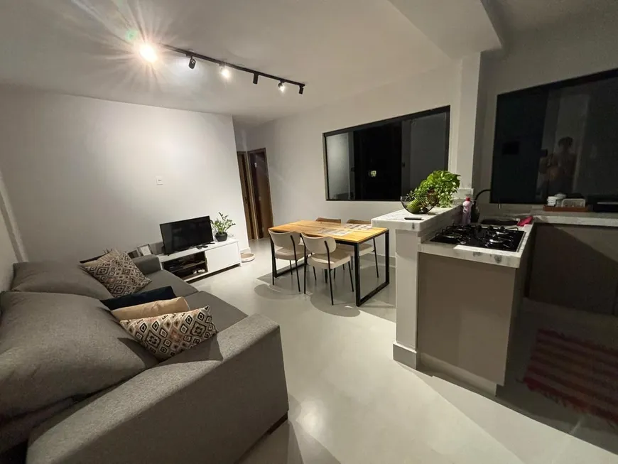 Foto 1 de Apartamento com 2 Quartos à venda, 55m² em Setor Bueno, Goiânia