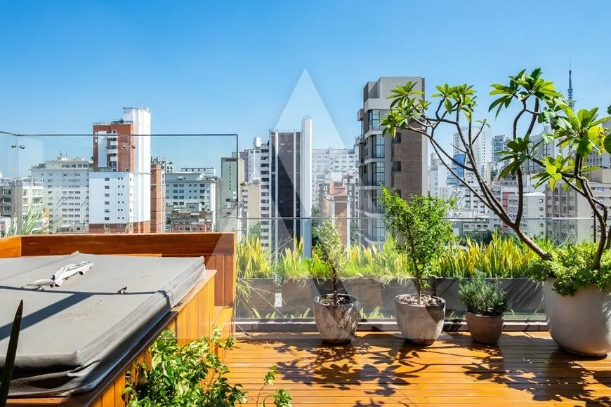 Foto 1 de Cobertura com 4 Quartos para venda ou aluguel, 500m² em Jardins, São Paulo