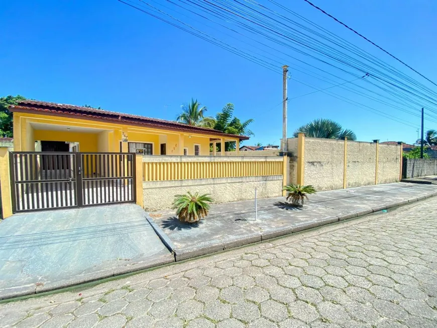 Foto 1 de Casa com 3 Quartos à venda, 200m² em Balneário Gaivotas, Itanhaém