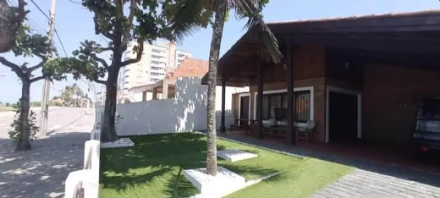 Foto 1 de Casa com 3 Quartos à venda, 137m² em Centro, Itanhaém