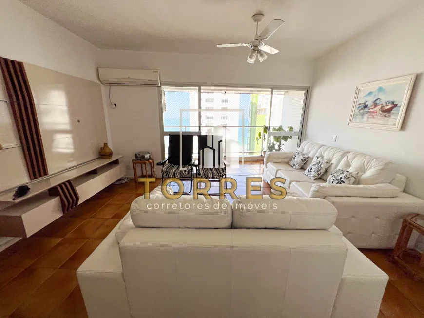 Foto 1 de Apartamento com 3 Quartos para alugar, 130m² em Praia das Pitangueiras, Guarujá