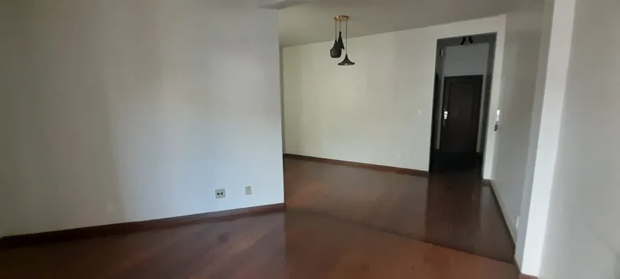 Foto 1 de Apartamento com 3 Quartos à venda, 129m² em Guarapiranga, Ponte Nova