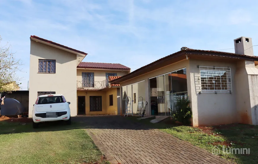 Foto 1 de Sobrado com 4 Quartos à venda, 139m² em Oficinas, Ponta Grossa