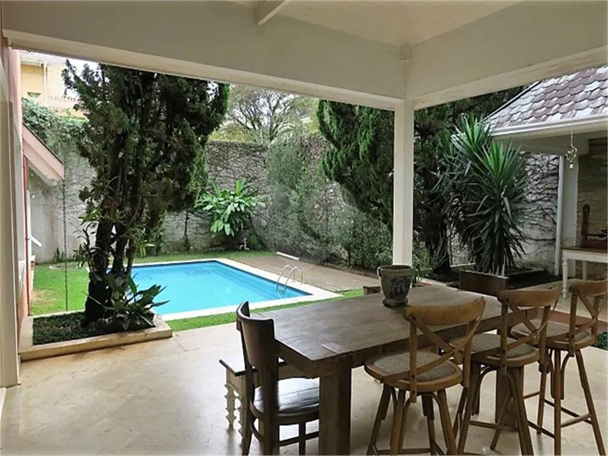 Foto 1 de Casa de Condomínio com 4 Quartos à venda, 511m² em Jardim Guedala, São Paulo
