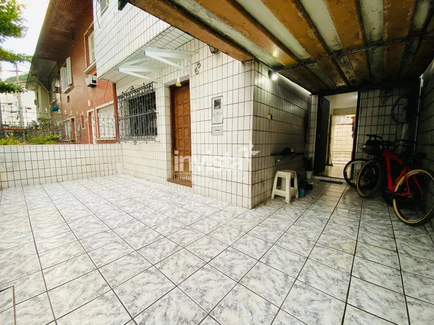 Foto 1 de Casa com 2 Quartos à venda, 69m² em Marapé, Santos