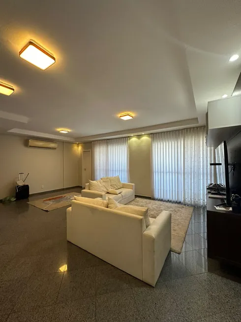 Foto 1 de Apartamento com 3 Quartos à venda, 216m² em Alvorada, Cuiabá