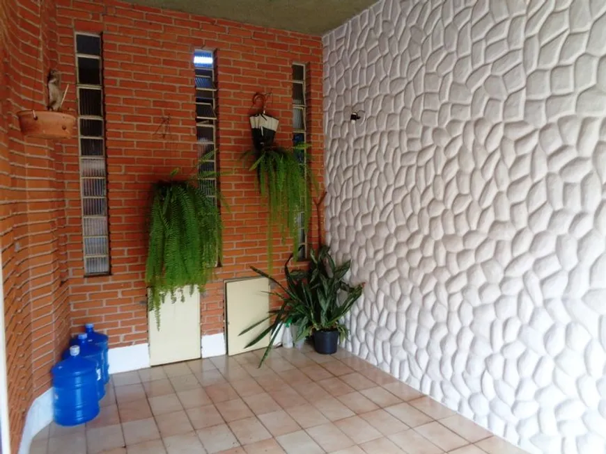 Foto 1 de Casa com 2 Quartos à venda, 60m² em São Dimas, Piracicaba