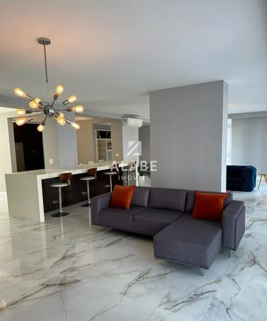 Foto 1 de Apartamento com 3 Quartos para venda ou aluguel, 250m² em Jardim América, São Paulo