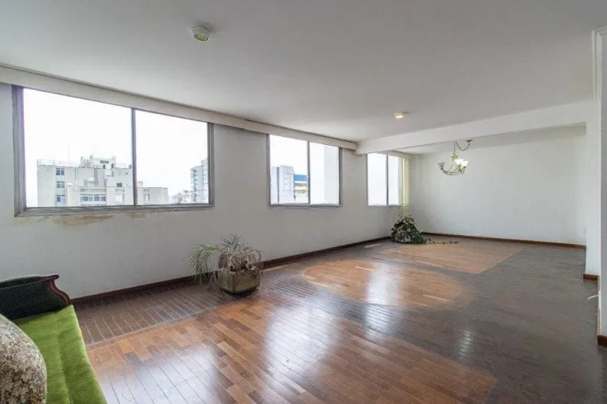 Foto 1 de Apartamento com 3 Quartos à venda, 170m² em Morro dos Ingleses, São Paulo