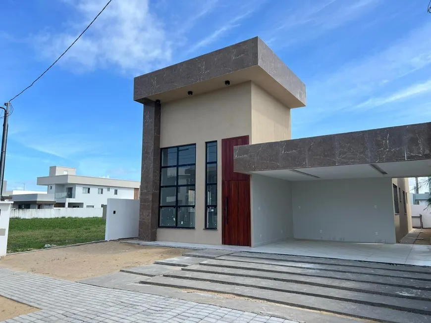 Foto 1 de Casa de Condomínio com 3 Quartos à venda, 310m² em Centro, Barra dos Coqueiros