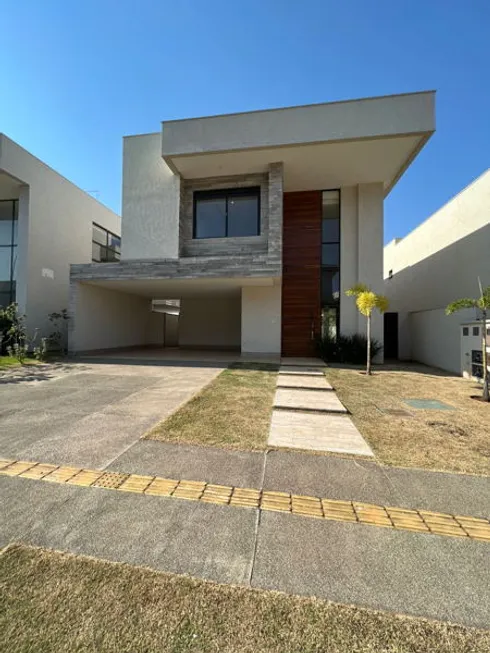 Foto 1 de Sobrado com 4 Quartos à venda, 300m² em Jardins Valencia, Goiânia