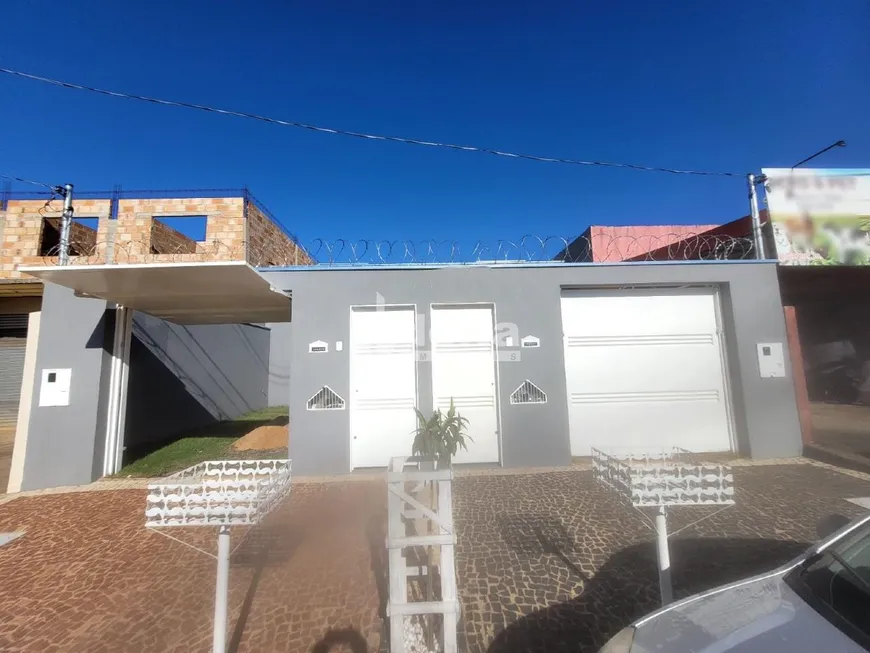 Foto 1 de Casa com 3 Quartos à venda, 75m² em Loteamento Monte Hebron, Uberlândia