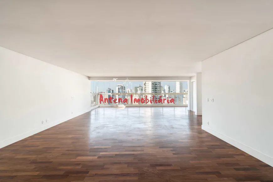 Foto 1 de Apartamento com 4 Quartos à venda, 225m² em Santa Cecília, São Paulo