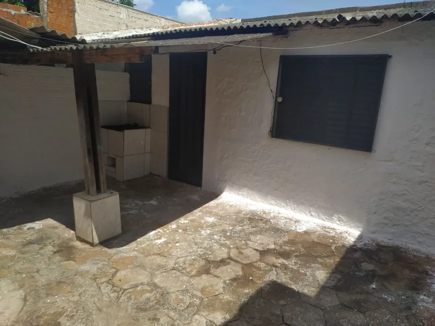 Foto 1 de Casa com 1 Quarto para alugar, 40m² em Jardim Santa Catarina, São José do Rio Preto