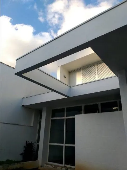 Foto 1 de Casa com 3 Quartos à venda, 347m² em Vianelo, Jundiaí