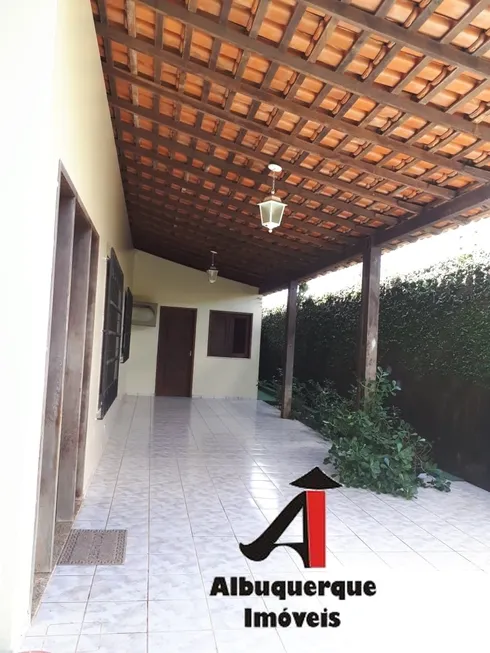 Foto 1 de Casa com 4 Quartos para venda ou aluguel, 350m² em Olho d'Água, São Luís