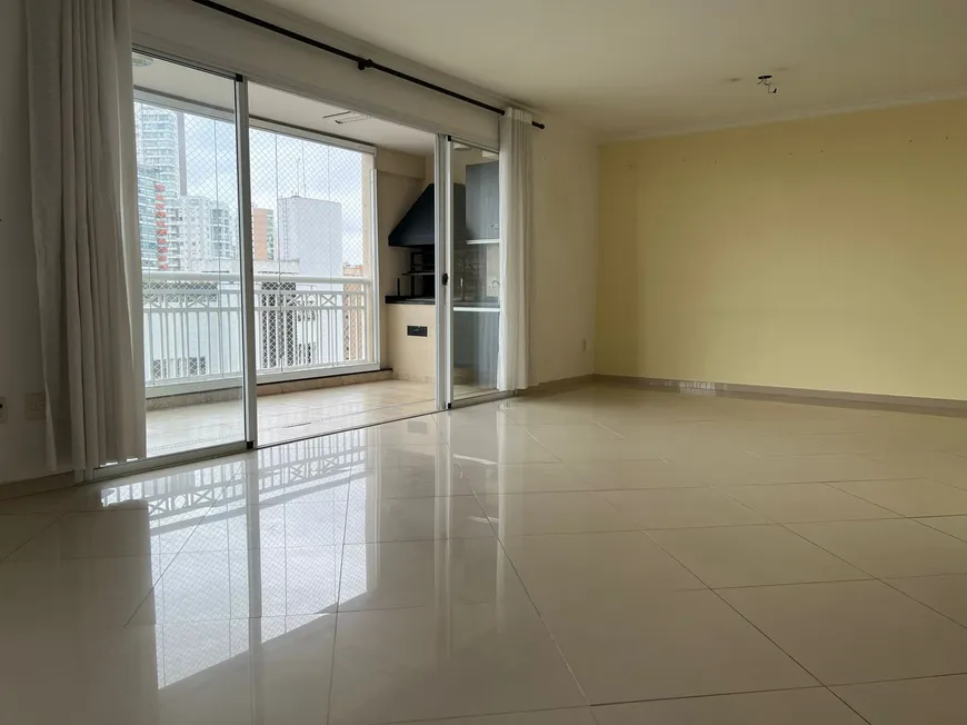 Foto 1 de Apartamento com 3 Quartos para venda ou aluguel, 168m² em Aclimação, São Paulo