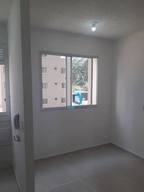 Foto 1 de Apartamento com 2 Quartos para alugar, 37m² em Usina Piratininga, São Paulo