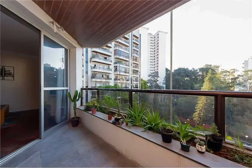 Foto 1 de Apartamento com 3 Quartos à venda, 189m² em Paraisópolis, São Paulo