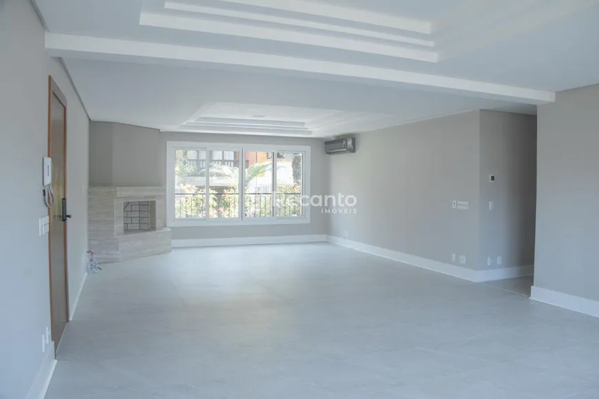 Foto 1 de Apartamento com 3 Quartos à venda, 176m² em Planalto, Gramado