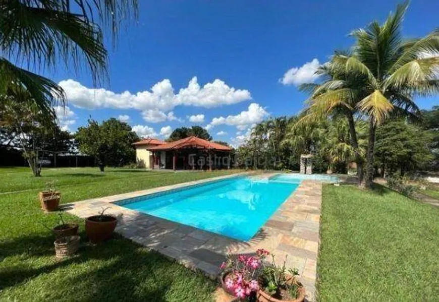 Foto 1 de Fazenda/Sítio com 4 Quartos à venda, 1000m² em Chacaras Novo Mexico, Limeira