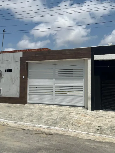 Foto 1 de Casa com 2 Quartos à venda, 60m² em Sapiranga, Fortaleza