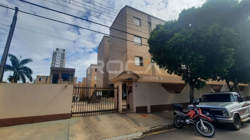 Foto 1 de Apartamento com 3 Quartos à venda, 66m² em Jardim Sao Carlos, São Carlos