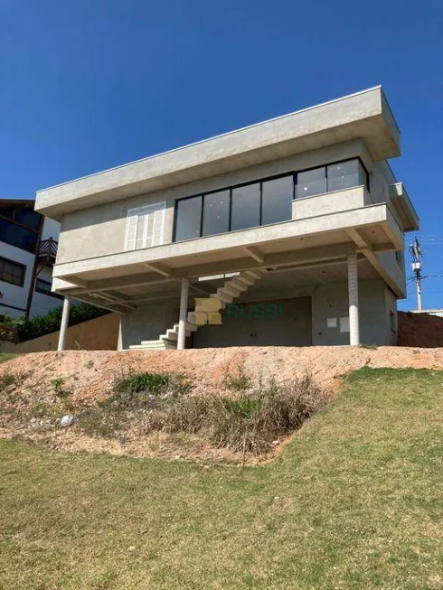 Foto 1 de Casa de Condomínio com 4 Quartos à venda, 228m² em , Paraibuna