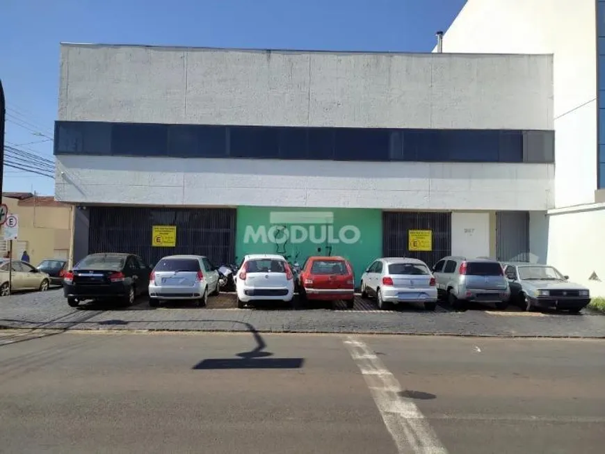 Foto 1 de Sala Comercial para alugar, 220m² em Martins, Uberlândia