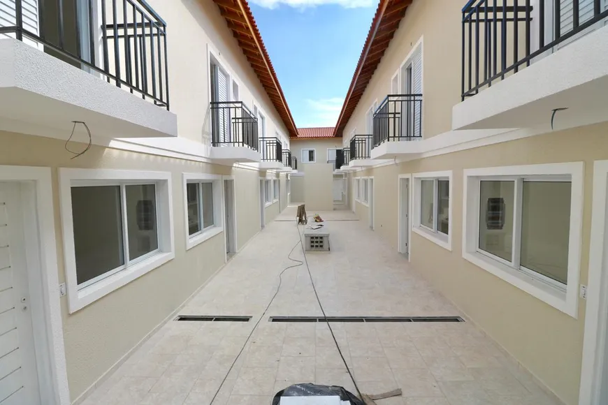 Foto 1 de Casa de Condomínio com 2 Quartos à venda, 65m² em Campo Grande, São Paulo