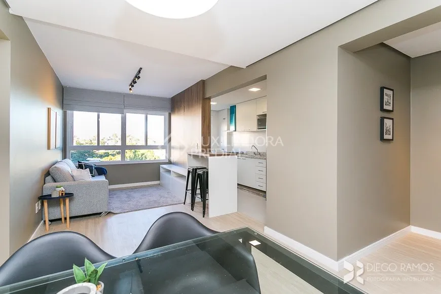 Foto 1 de Apartamento com 2 Quartos à venda, 66m² em Chácara das Pedras, Porto Alegre